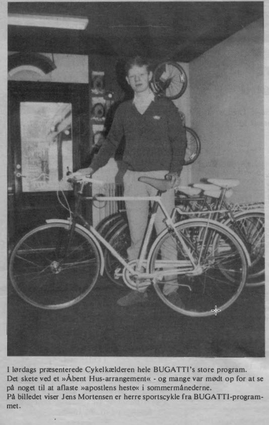 Avisudklip med en cykel (Bugatti sportscykel)